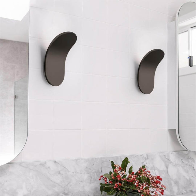 Minimalist Modern Wall Sconce in Black/White Finish Main Image